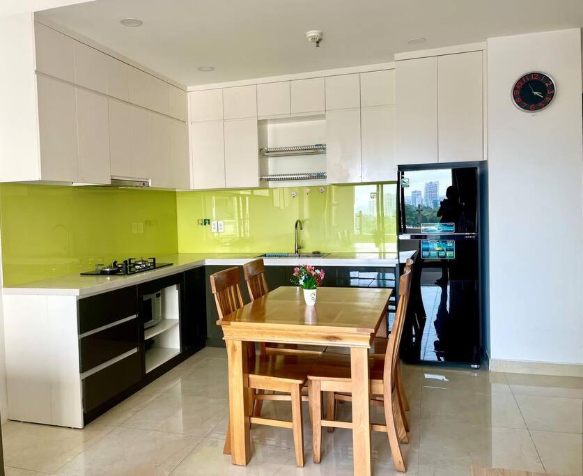 Căn hộ Luxury Near Airport *